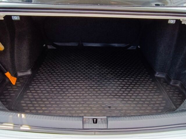 Белый Фольксваген Джетта, объемом двигателя 1.6 л и пробегом 301 тыс. км за 9000 $, фото 20 на Automoto.ua