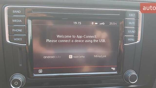 Белый Фольксваген Джетта, объемом двигателя 1.4 л и пробегом 141 тыс. км за 9500 $, фото 29 на Automoto.ua