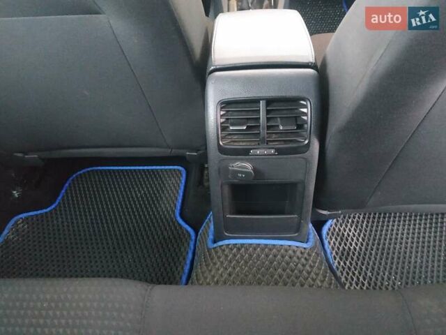 Білий Фольксваген Джетта, об'ємом двигуна 1.6 л та пробігом 307 тис. км за 8999 $, фото 34 на Automoto.ua