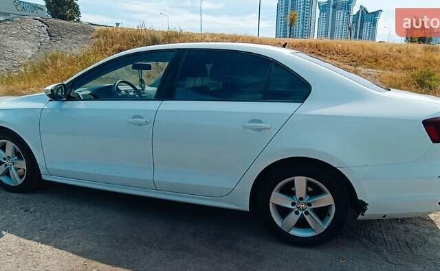 Білий Фольксваген Джетта, об'ємом двигуна 1.6 л та пробігом 301 тис. км за 9000 $, фото 14 на Automoto.ua