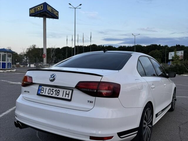 Белый Фольксваген Джетта, объемом двигателя 1.8 л и пробегом 239 тыс. км за 262 $, фото 1 на Automoto.ua