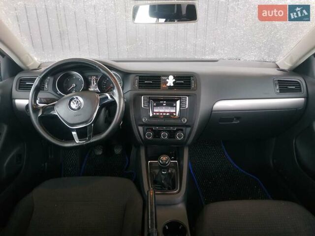 Білий Фольксваген Джетта, об'ємом двигуна 1.6 л та пробігом 307 тис. км за 8999 $, фото 32 на Automoto.ua