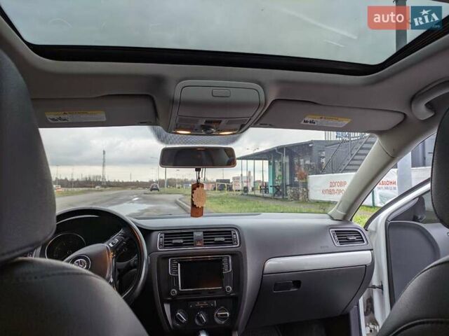 Белый Фольксваген Джетта, объемом двигателя 1.4 л и пробегом 118 тыс. км за 11400 $, фото 11 на Automoto.ua