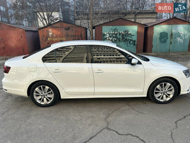 Белый Фольксваген Джетта, объемом двигателя 1.6 л и пробегом 195 тыс. км за 12400 $, фото 8 на Automoto.ua