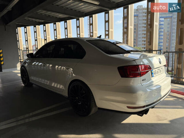 Білий Фольксваген Джетта, об'ємом двигуна 1.98 л та пробігом 143 тис. км за 15600 $, фото 5 на Automoto.ua