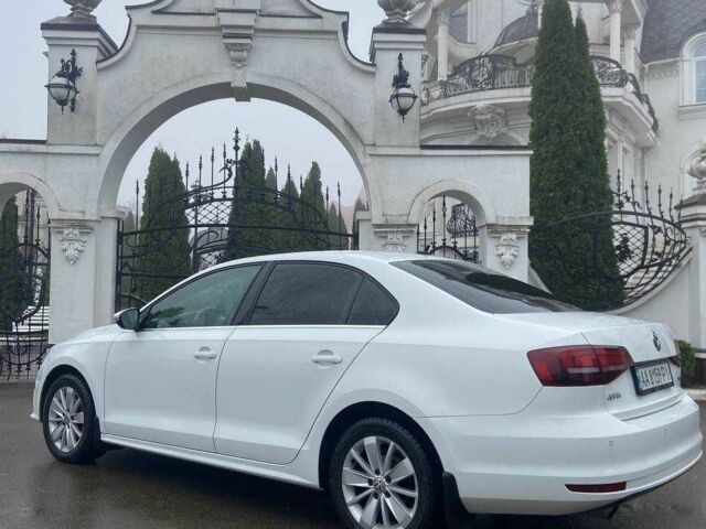 Белый Фольксваген Джетта, объемом двигателя 1.6 л и пробегом 157 тыс. км за 10300 $, фото 5 на Automoto.ua