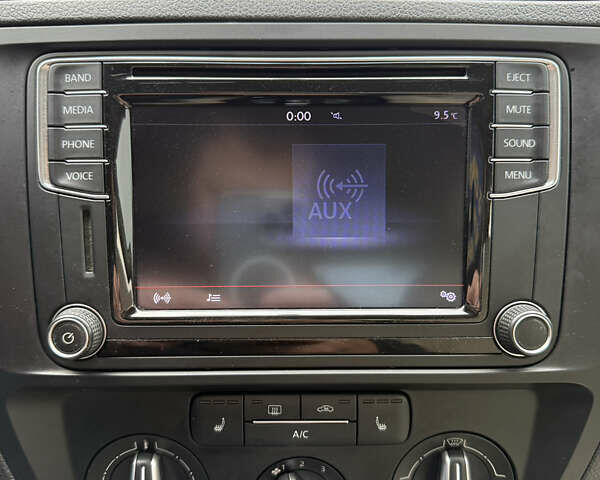 Белый Фольксваген Джетта, объемом двигателя 1.4 л и пробегом 152 тыс. км за 10400 $, фото 15 на Automoto.ua