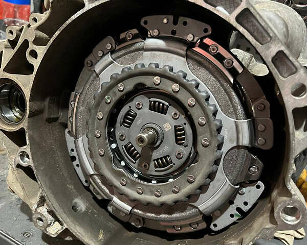 Білий Фольксваген Джетта, об'ємом двигуна 1.6 л та пробігом 157 тис. км за 13500 $, фото 15 на Automoto.ua