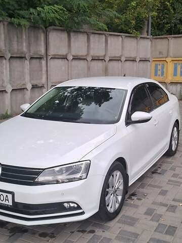 Белый Фольксваген Джетта, объемом двигателя 1.6 л и пробегом 206 тыс. км за 12000 $, фото 2 на Automoto.ua