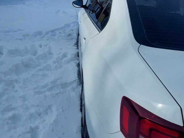 Белый Фольксваген Джетта, объемом двигателя 1.6 л и пробегом 256 тыс. км за 10999 $, фото 2 на Automoto.ua