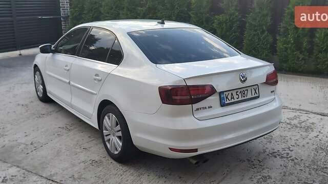 Белый Фольксваген Джетта, объемом двигателя 1.4 л и пробегом 141 тыс. км за 9500 $, фото 4 на Automoto.ua