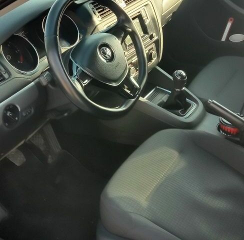 Белый Фольксваген Джетта, объемом двигателя 1.6 л и пробегом 261 тыс. км за 9990 $, фото 7 на Automoto.ua