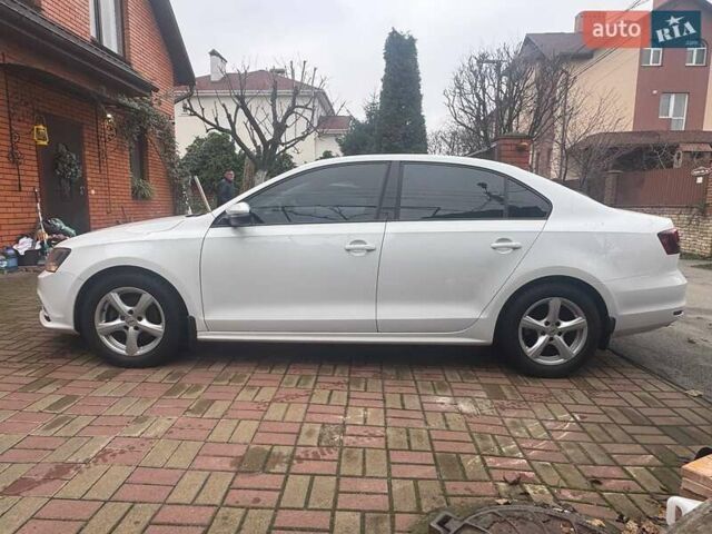 Білий Фольксваген Джетта, об'ємом двигуна 1.6 л та пробігом 99 тис. км за 11800 $, фото 42 на Automoto.ua