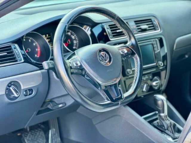 Білий Фольксваген Джетта, об'ємом двигуна 1.8 л та пробігом 75 тис. км за 6300 $, фото 6 на Automoto.ua