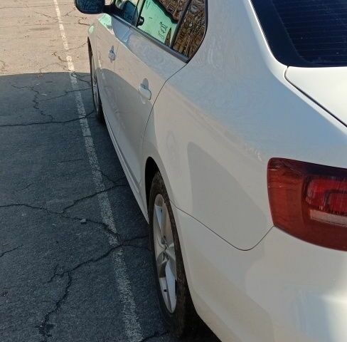 Белый Фольксваген Джетта, объемом двигателя 1.6 л и пробегом 261 тыс. км за 9990 $, фото 5 на Automoto.ua