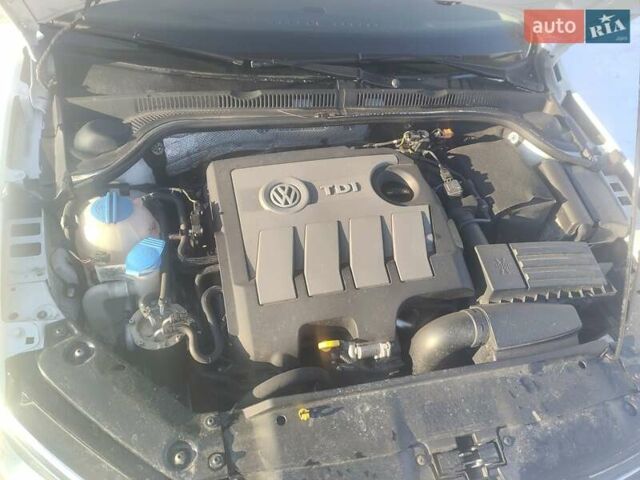 Белый Фольксваген Джетта, объемом двигателя 1.6 л и пробегом 171 тыс. км за 10800 $, фото 44 на Automoto.ua
