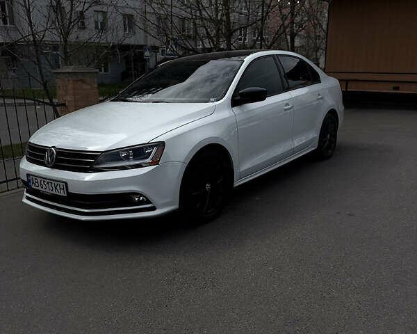 Білий Фольксваген Джетта, об'ємом двигуна 1.4 л та пробігом 115 тис. км за 12300 $, фото 5 на Automoto.ua