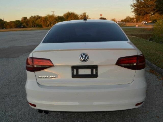 Белый Фольксваген Джетта, объемом двигателя 1.8 л и пробегом 72 тыс. км за 1400 $, фото 5 на Automoto.ua