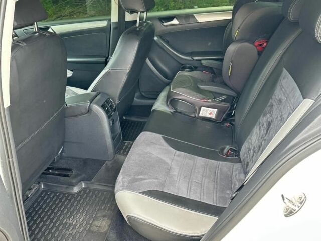 Белый Фольксваген Джетта, объемом двигателя 1.6 л и пробегом 240 тыс. км за 9800 $, фото 11 на Automoto.ua