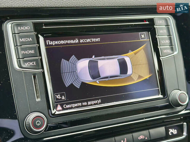 Белый Фольксваген Джетта, объемом двигателя 1.6 л и пробегом 94 тыс. км за 15890 $, фото 27 на Automoto.ua