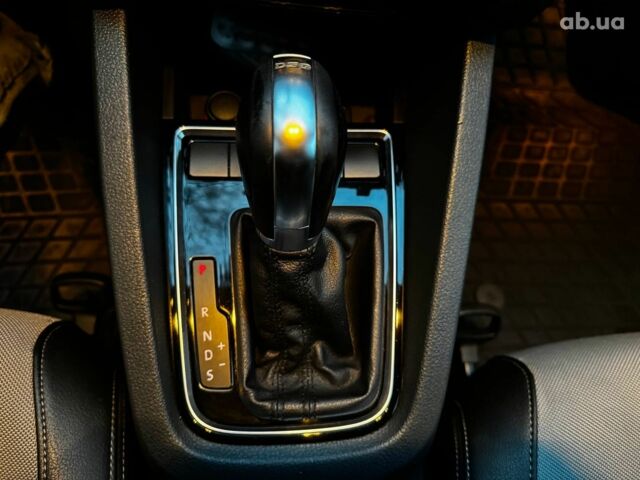 Белый Фольксваген Джетта, объемом двигателя 1.6 л и пробегом 180 тыс. км за 10990 $, фото 19 на Automoto.ua