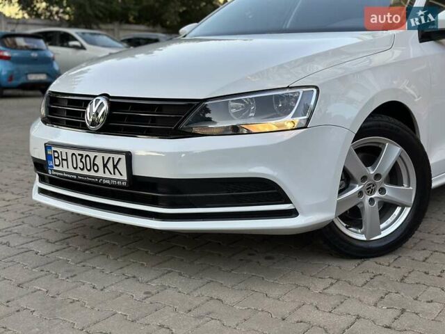 Білий Фольксваген Джетта, об'ємом двигуна 1.6 л та пробігом 52 тис. км за 14500 $, фото 3 на Automoto.ua