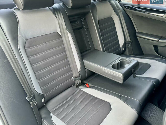 Белый Фольксваген Джетта, объемом двигателя 1.6 л и пробегом 94 тыс. км за 15890 $, фото 37 на Automoto.ua