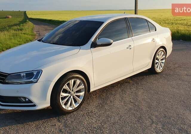 Белый Фольксваген Джетта, объемом двигателя 1.6 л и пробегом 150 тыс. км за 12500 $, фото 18 на Automoto.ua