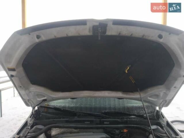 Білий Фольксваген Джетта, об'ємом двигуна 1.6 л та пробігом 307 тис. км за 8999 $, фото 41 на Automoto.ua