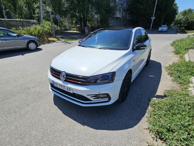 Білий Фольксваген Джетта, об'ємом двигуна 2 л та пробігом 179 тис. км за 11500 $, фото 1 на Automoto.ua