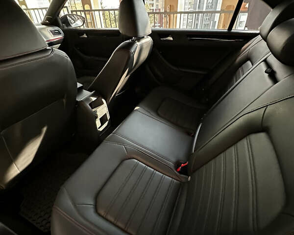 Білий Фольксваген Джетта, об'ємом двигуна 1.98 л та пробігом 143 тис. км за 15600 $, фото 10 на Automoto.ua