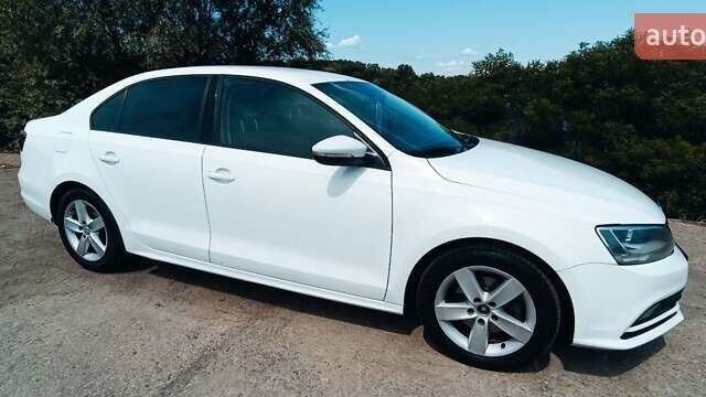 Білий Фольксваген Джетта, об'ємом двигуна 1.6 л та пробігом 301 тис. км за 9000 $, фото 9 на Automoto.ua