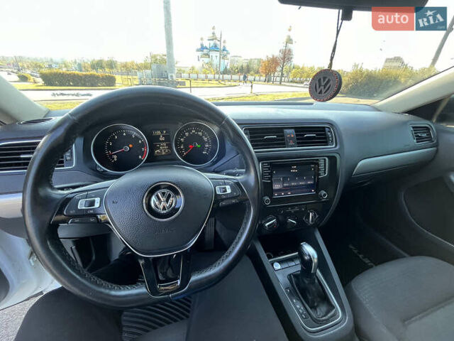 Белый Фольксваген Джетта, объемом двигателя 1.39 л и пробегом 174 тыс. км за 9100 $, фото 11 на Automoto.ua