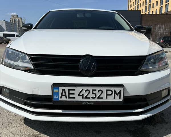 Белый Фольксваген Джетта, объемом двигателя 1.39 л и пробегом 150 тыс. км за 10800 $, фото 2 на Automoto.ua