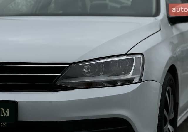 Белый Фольксваген Джетта, объемом двигателя 1.39 л и пробегом 74 тыс. км за 13500 $, фото 41 на Automoto.ua