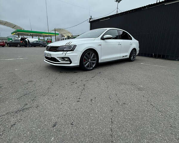 Белый Фольксваген Джетта, объемом двигателя 2 л и пробегом 106 тыс. км за 12500 $, фото 3 на Automoto.ua