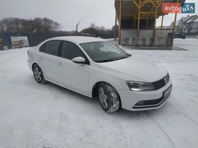 Білий Фольксваген Джетта, об'ємом двигуна 1.6 л та пробігом 307 тис. км за 8999 $, фото 17 на Automoto.ua