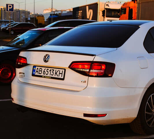 Білий Фольксваген Джетта, об'ємом двигуна 1.4 л та пробігом 115 тис. км за 12300 $, фото 11 на Automoto.ua