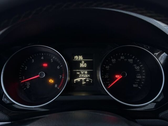 Белый Фольксваген Джетта, объемом двигателя 1.8 л и пробегом 239 тыс. км за 262 $, фото 16 на Automoto.ua