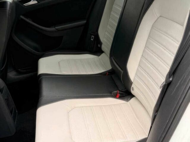 Білий Фольксваген Джетта, об'ємом двигуна 1.8 л та пробігом 73 тис. км за 7800 $, фото 9 на Automoto.ua