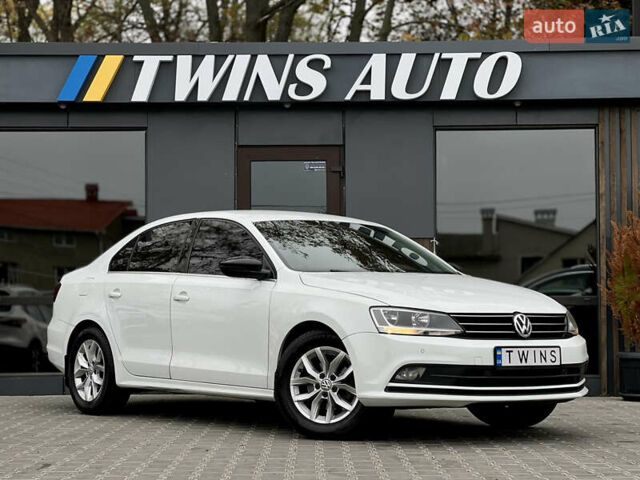 Белый Фольксваген Джетта, объемом двигателя 1.6 л и пробегом 276 тыс. км за 10500 $, фото 16 на Automoto.ua