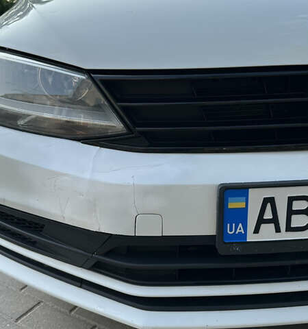 Белый Фольксваген Джетта, объемом двигателя 1.4 л и пробегом 188 тыс. км за 10300 $, фото 6 на Automoto.ua