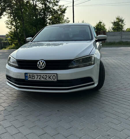 Белый Фольксваген Джетта, объемом двигателя 1.4 л и пробегом 188 тыс. км за 10300 $, фото 1 на Automoto.ua