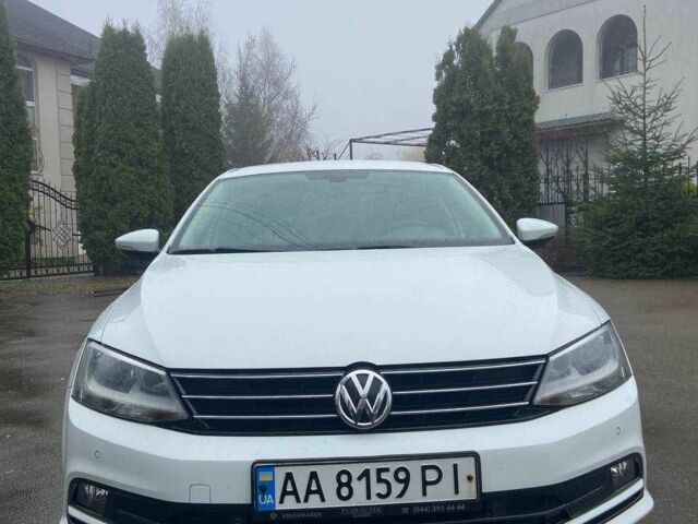 Белый Фольксваген Джетта, объемом двигателя 1.6 л и пробегом 157 тыс. км за 10300 $, фото 4 на Automoto.ua