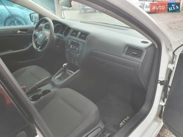 Белый Фольксваген Джетта, объемом двигателя 1.4 л и пробегом 90 тыс. км за 10500 $, фото 26 на Automoto.ua