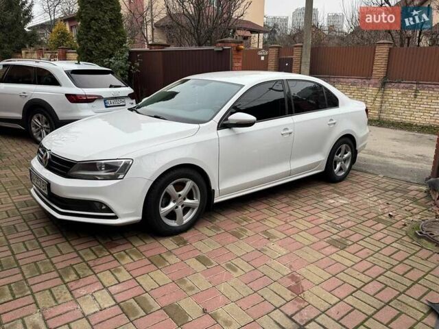 Білий Фольксваген Джетта, об'ємом двигуна 1.6 л та пробігом 99 тис. км за 11800 $, фото 6 на Automoto.ua