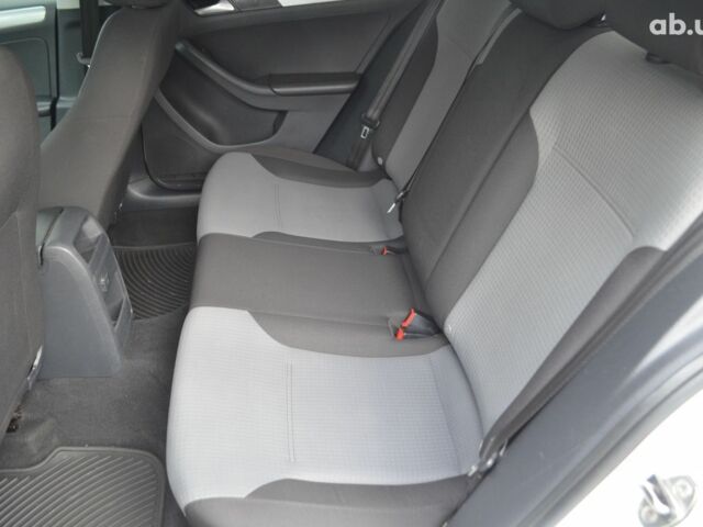 Фольксваген Джетта 2016 в Киеве на Automoto.ua Белый Фольксваген Джетта, объемом двигателя 0 л и пробегом 118 тыс. км за 11200 $, фото 13 на Automoto.ua