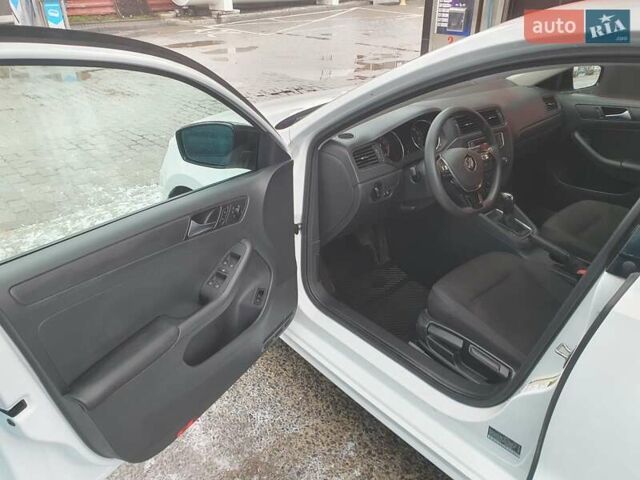 Белый Фольксваген Джетта, объемом двигателя 1.4 л и пробегом 90 тыс. км за 10500 $, фото 21 на Automoto.ua