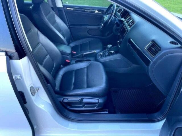 Белый Фольксваген Джетта, объемом двигателя 1.8 л и пробегом 76 тыс. км за 4200 $, фото 9 на Automoto.ua