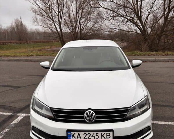 Білий Фольксваген Джетта, об'ємом двигуна 1.6 л та пробігом 149 тис. км за 12800 $, фото 1 на Automoto.ua